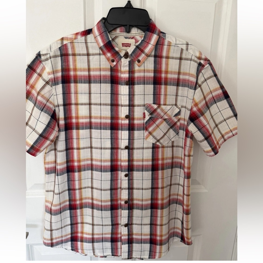 Levi’s Button Up Shirt Men Size Small Red Blue Short Sleeve Casual Adult
